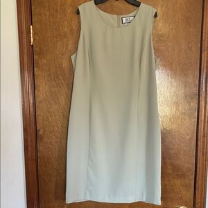 BICE Sleeveless Midi Shift Dress in Sage Green